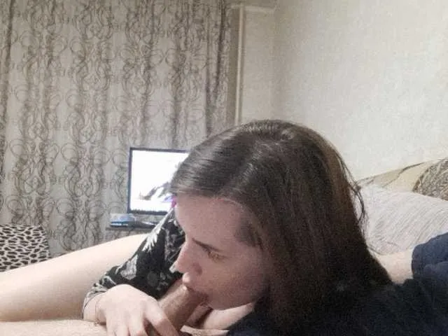 Live sex webcam photo for HellMor #245562111