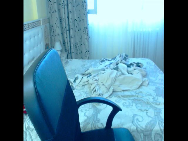 Live sex webcam photo for SonyaHotMilf #255663448