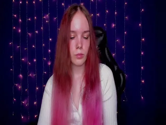 Live sex webcam photo for JaneNichols #265381681
