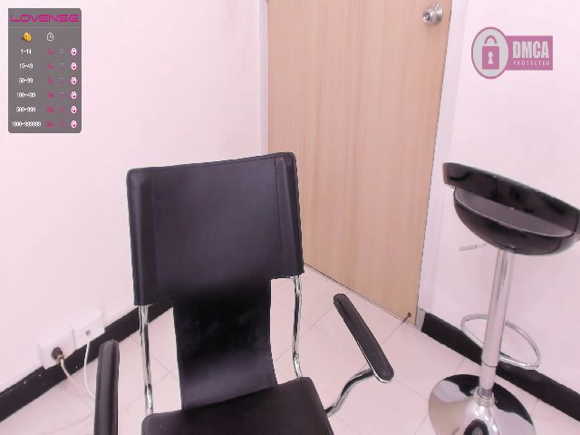 Live sex webcam photo for Anna_stars #256332086