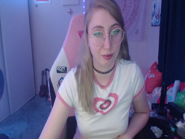 Live sex webcam photo for Chloe_Luna #259760703