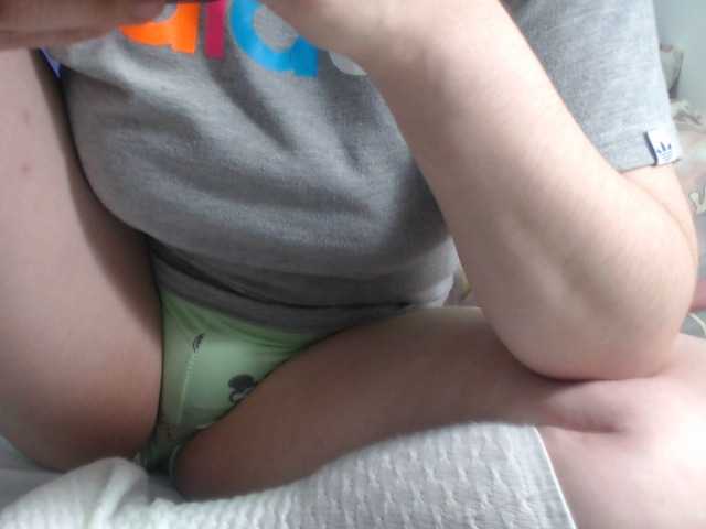 Live sex webcam photo for Gaticasquirt #246841174