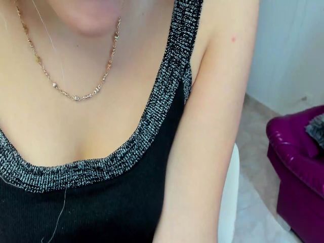 Live sex webcam photo for Tasha_cooper1 #259979586