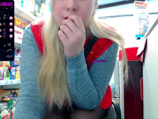 Live sex webcam photo for Misslyolika #240929105