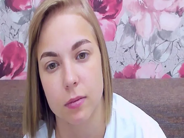 Live sex webcam photo for TataArdent #261838814