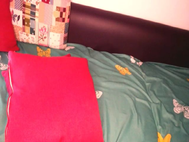 Live sex webcam photo for evellyn_eve #257101767