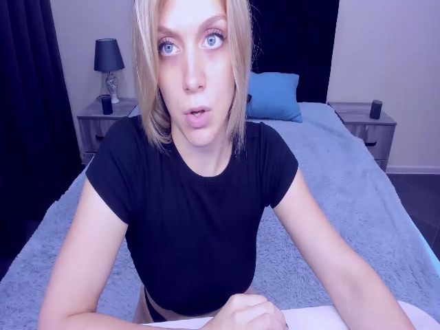 Live sex webcam photo for MeganKind #255254021