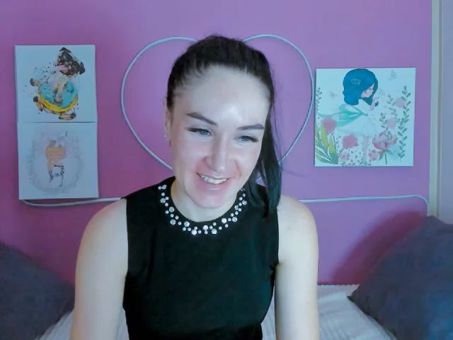 Live sex webcam photo for Lilly_Shine #262882752