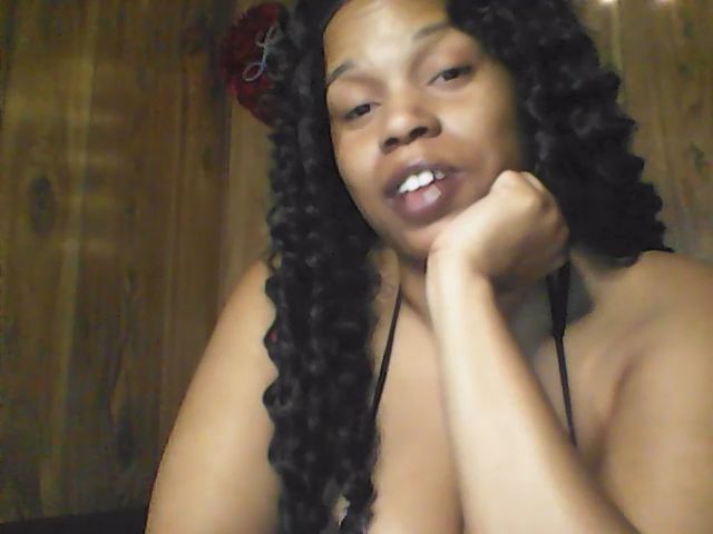 Live sex webcam photo for Pinkrackz100 #256677085