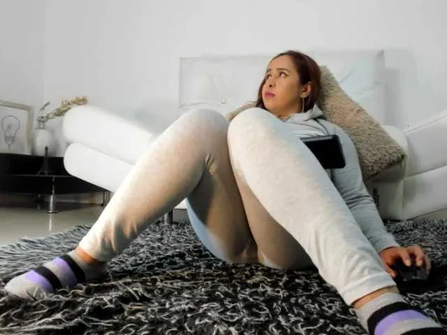 Live sex webcam photo for KellyBrooke #241041091