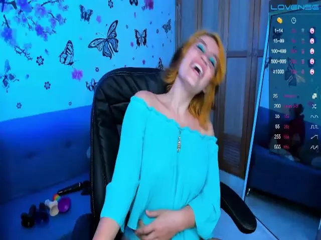 Live sex webcam photo for Conydecker #261715567
