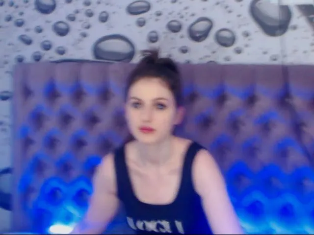 Live sex webcam photo for MaylyWalss #262480978