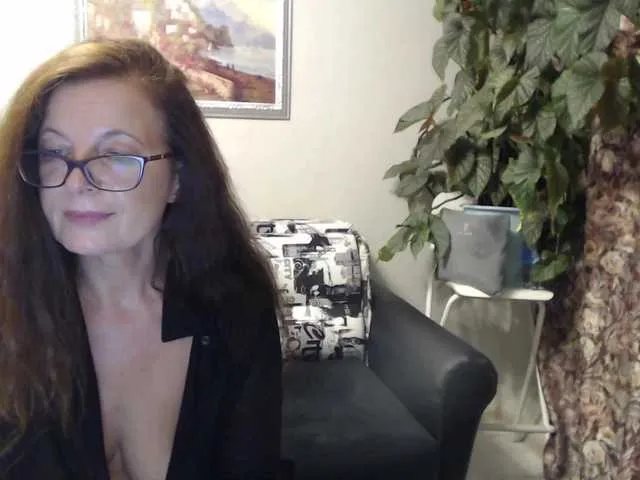 Live sex webcam photo for HelenBerg #258957206