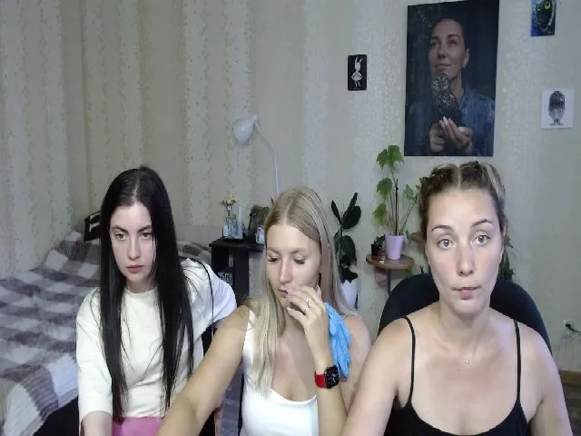 Live sex webcam photo for UrBlack_Kitty #259968858