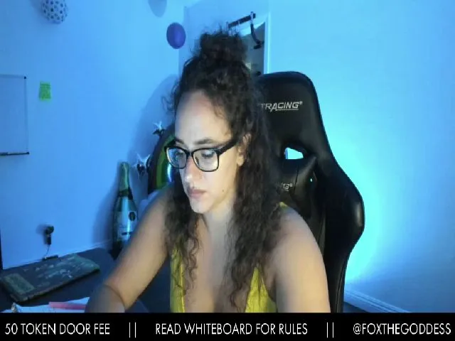 Live sex webcam photo for FoxtheGoddess #261103751