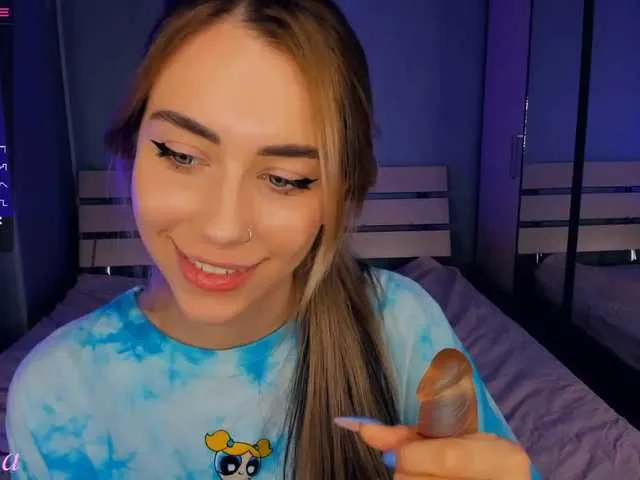 Live sex webcam photo for KaprinaGirrs #240959093