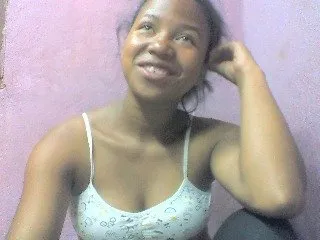 Live sex webcam photo for Metissia #240637774
