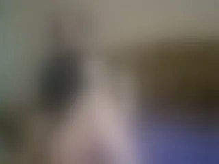 Live sex webcam photo for LittleDelora #240836520