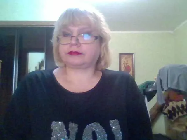 Live sex webcam photo for LOLA88888 #241194657