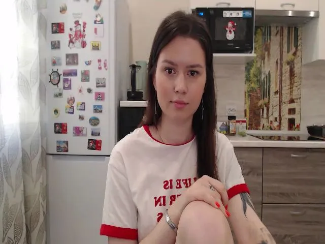 Live sex webcam photo for WonderXGirlXX #264113205