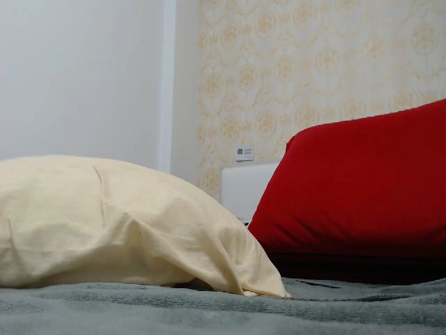 Live sex webcam photo for MelissaBby #263255852