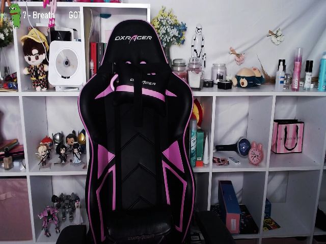 Live sex webcam photo for AkiraHartyX #259443099