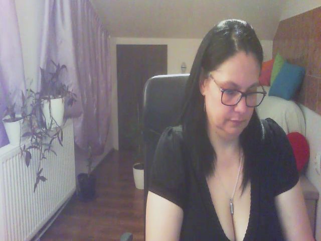 Live sex webcam photo for boosty4you #255729387