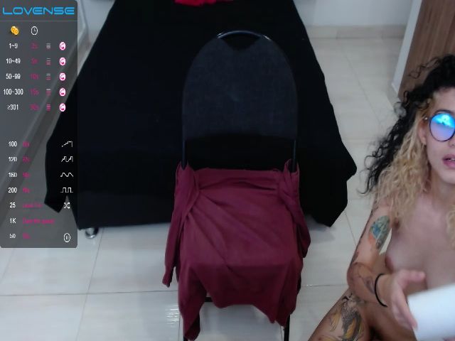 Live sex webcam photo for Myzore #254662641