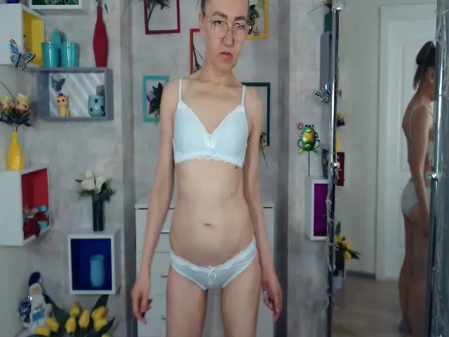 Live sex webcam photo for Greybunny #259216395