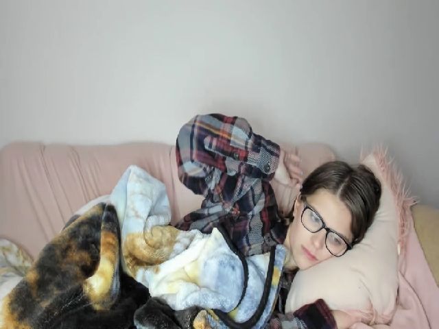 Live sex webcam photo for Meganholly00 #254910901