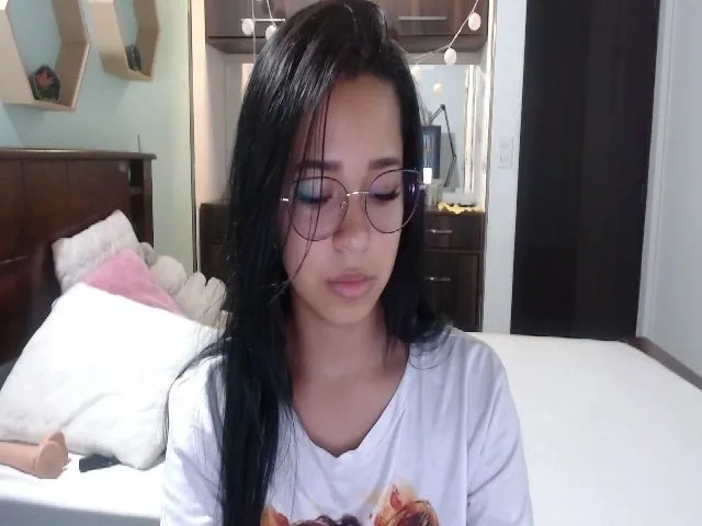 Live sex webcam photo for Gina_reid #252543136