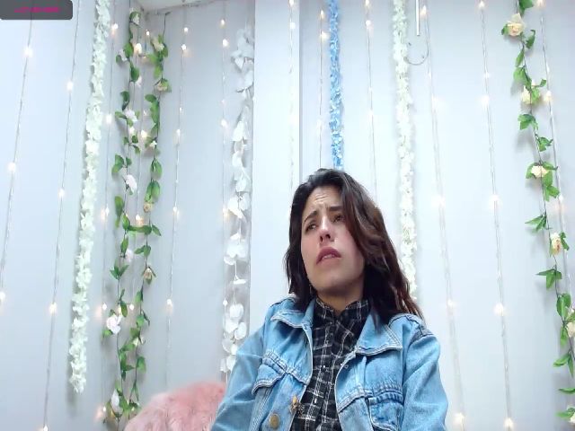 Live sex webcam photo for Cathryskyy #261283096