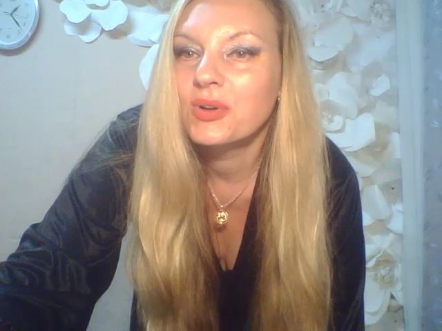 Live sex webcam photo for Miss_Kapriz81 #260951863