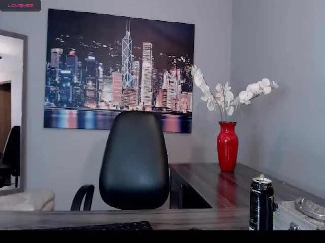 Live sex webcam photo for Cat_apple #253219430