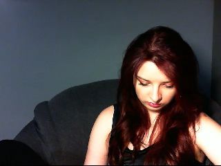 Live sex webcam photo for VirginLuna18 #251984046