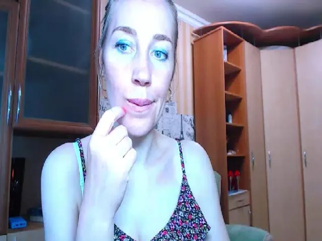 Live sex webcam photo for Oly_nice_ #255086431