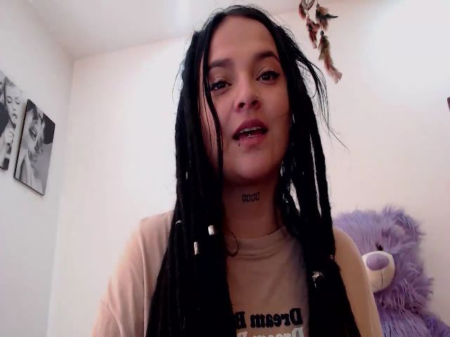 Live sex webcam photo for NinaFeliu #258747302