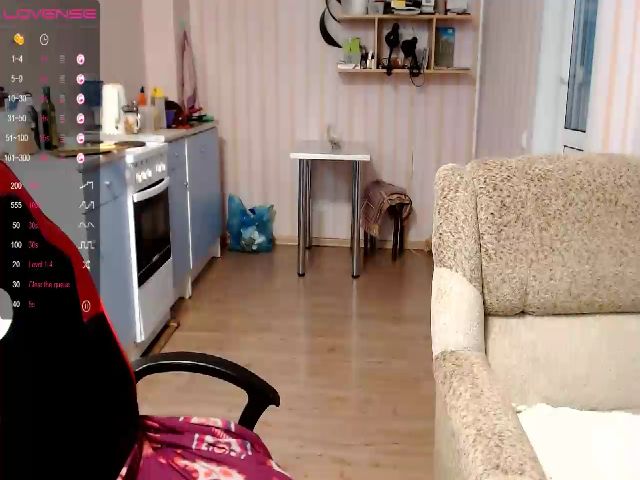 Live sex webcam photo for DinaGreen #260701143