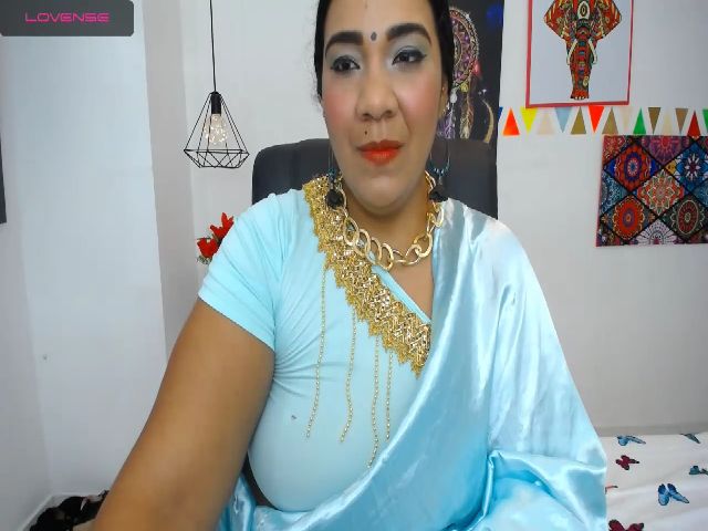 Live sex webcam photo for IndianMama #261468506