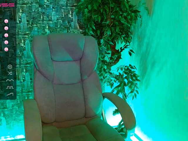 Live sex webcam photo for elegantLove #252588562