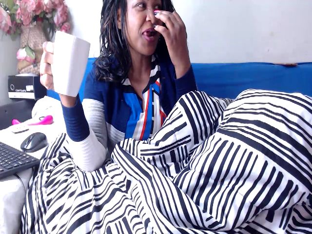 Live sex webcam photo for AngelEbony21 #259578816