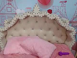 Live sex webcam photo for starmy_xxx #244966124