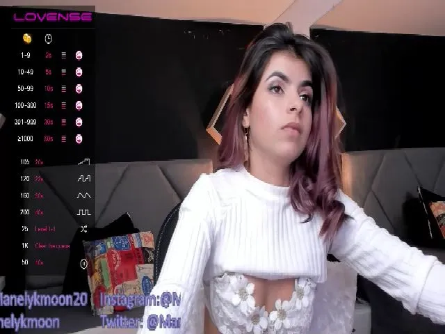 Live sex webcam photo for Manelyk_m #256020618