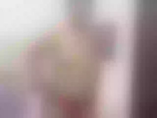 Live sex webcam photo for lilyhung50 #241269594