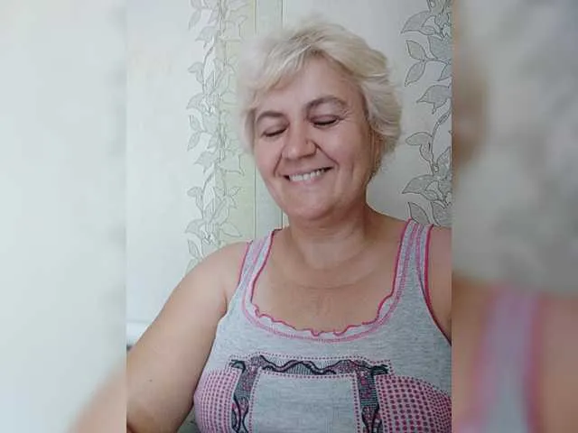 Live sex webcam photo for AngelaFamez #262967222