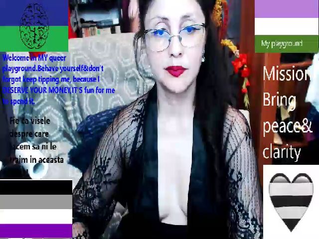 Live sex webcam photo for ImperatrizaS #253276095