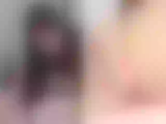 Live sex webcam photo for Julieta__18 #262795476