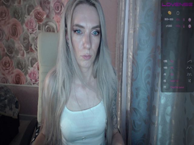 Live sex webcam photo for MaryJaness #253879245