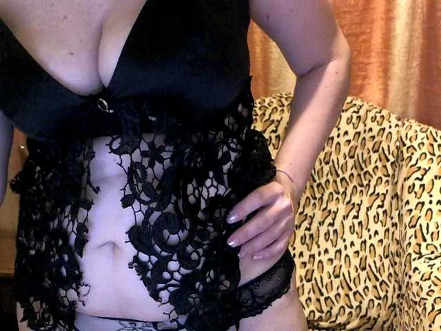 Live sex webcam photo for Milf4you #262222900