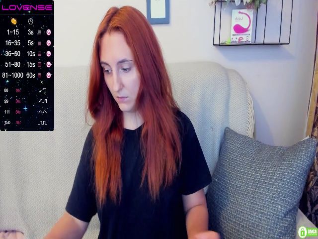 Live sex webcam photo for FoxyDarkX #253373315